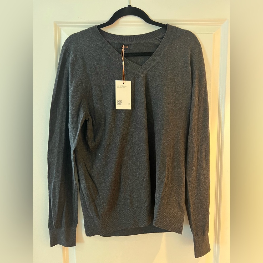 Quince Women’s V-Neck Sweater - Charcoal Gray